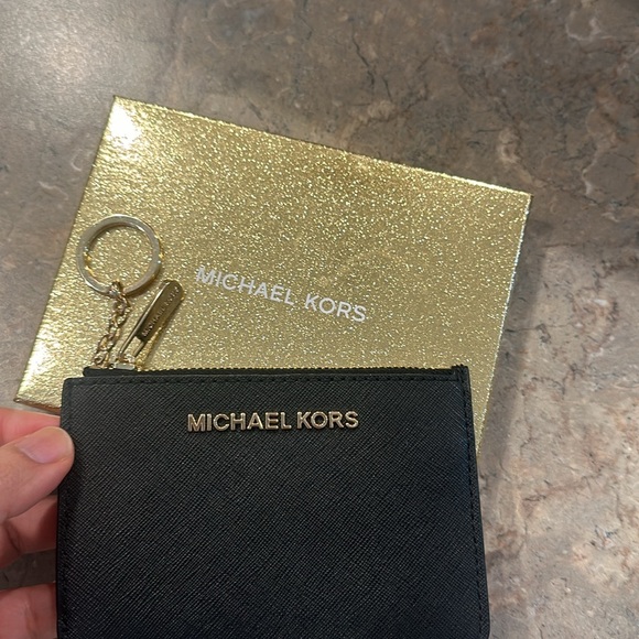 Michael Kors jet set travel - Picture 4 of 4